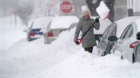 Contact information for splutomiersk.pl - Dec 25, 2022 · Ya son más de 240 millones los estadounidenses que están en estado de alerta (casi el 70% de la población del país), por un temporal de invierno ... El número de muertos por la tormenta ... 